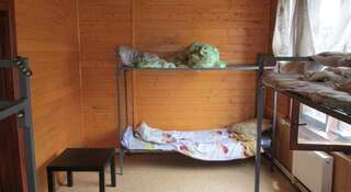 Гостевой дом Gostinitsa Marusya Бронницы Двухъярусная кровать в общем номере для мужчин-1