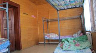 Гостевой дом Gostinitsa Marusya Бронницы Двухъярусная кровать в общем номере для мужчин и женщин-2